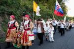 2025_09_21-Skalka-nad-Vahom-Put-folkloristov-038