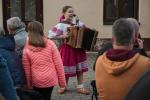 2022_04_30-IL-Stavanie-maja-a-majova-veselica-v-Klobusiciach-075