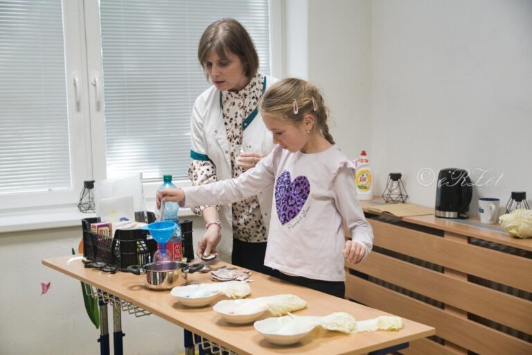 Pokusy profesora Tekvičku a Števka v domácom laboratóriu